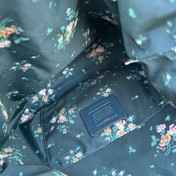 Coach Abby shoulder bag with rose bouquet print interior - Picture 7 of 7